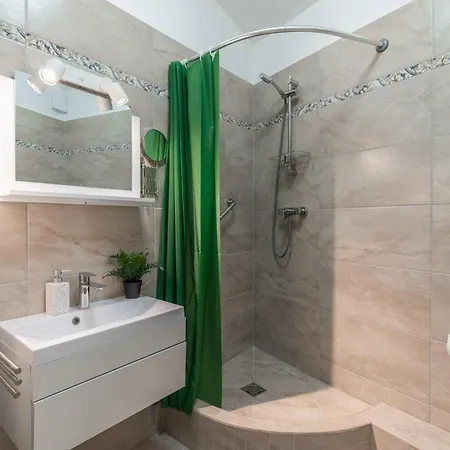 아파트 Comfy & Homy Vibe In The Heart Of