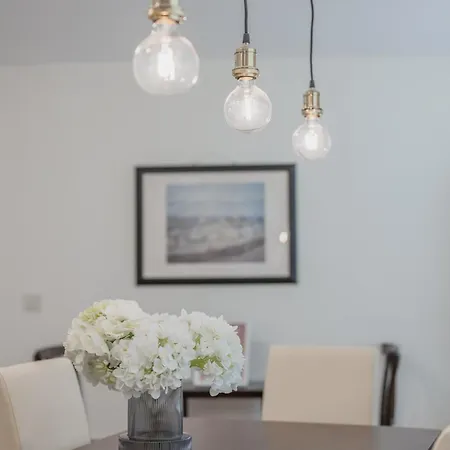 아파트 Comfy & Homy Vibe In The Heart Of *