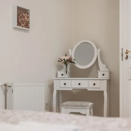 Comfy & Homy Vibe In The Heart Of Budapeszt