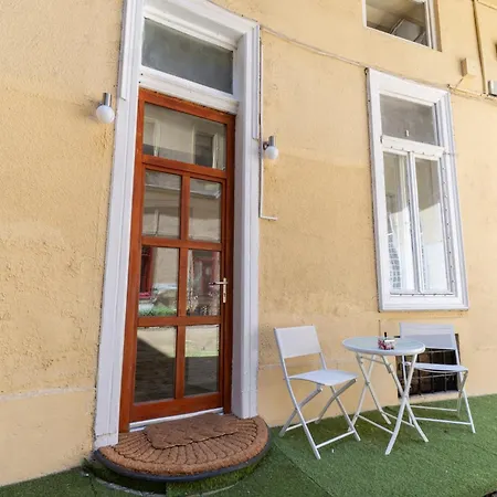 Comfy & Homy Vibe In The Heart Of 부다페스트