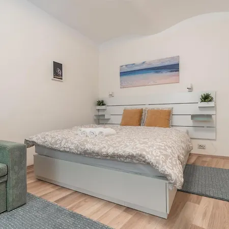 Comfy & Homy Vibe In The Heart Of