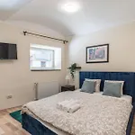 Appartamento Comfy & Homy Vibe In The Heart Of